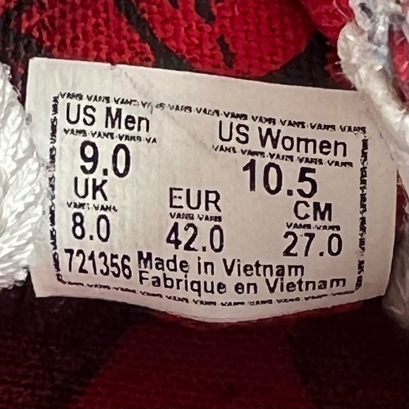 Vans X Marvel Spiderman Slip On Sneakers size M9 W10.5 Red Graphic Print Novelty - Picture 9 of 10